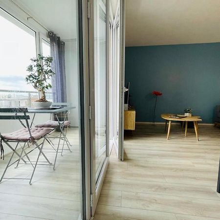 Bright Apartment In A New Building With Garage Τουρ Εξωτερικό φωτογραφία