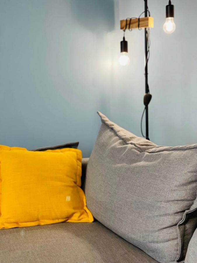 Bright Apartment In A New Building With Garage Τουρ Εξωτερικό φωτογραφία