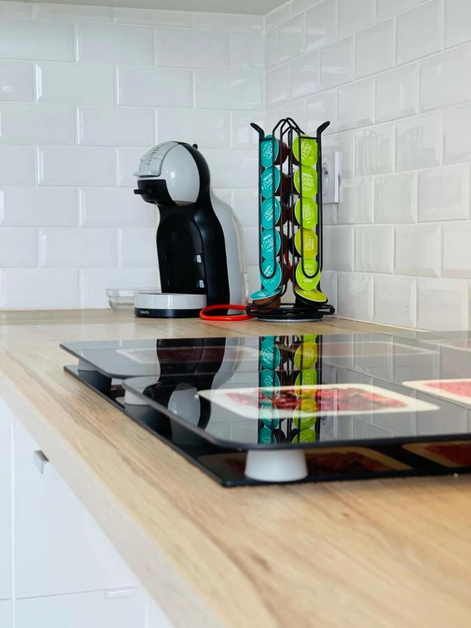 Bright Apartment In A New Building With Garage Τουρ Εξωτερικό φωτογραφία