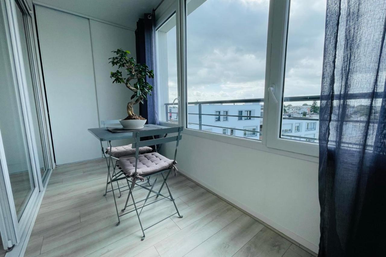 Bright Apartment In A New Building With Garage Τουρ Εξωτερικό φωτογραφία